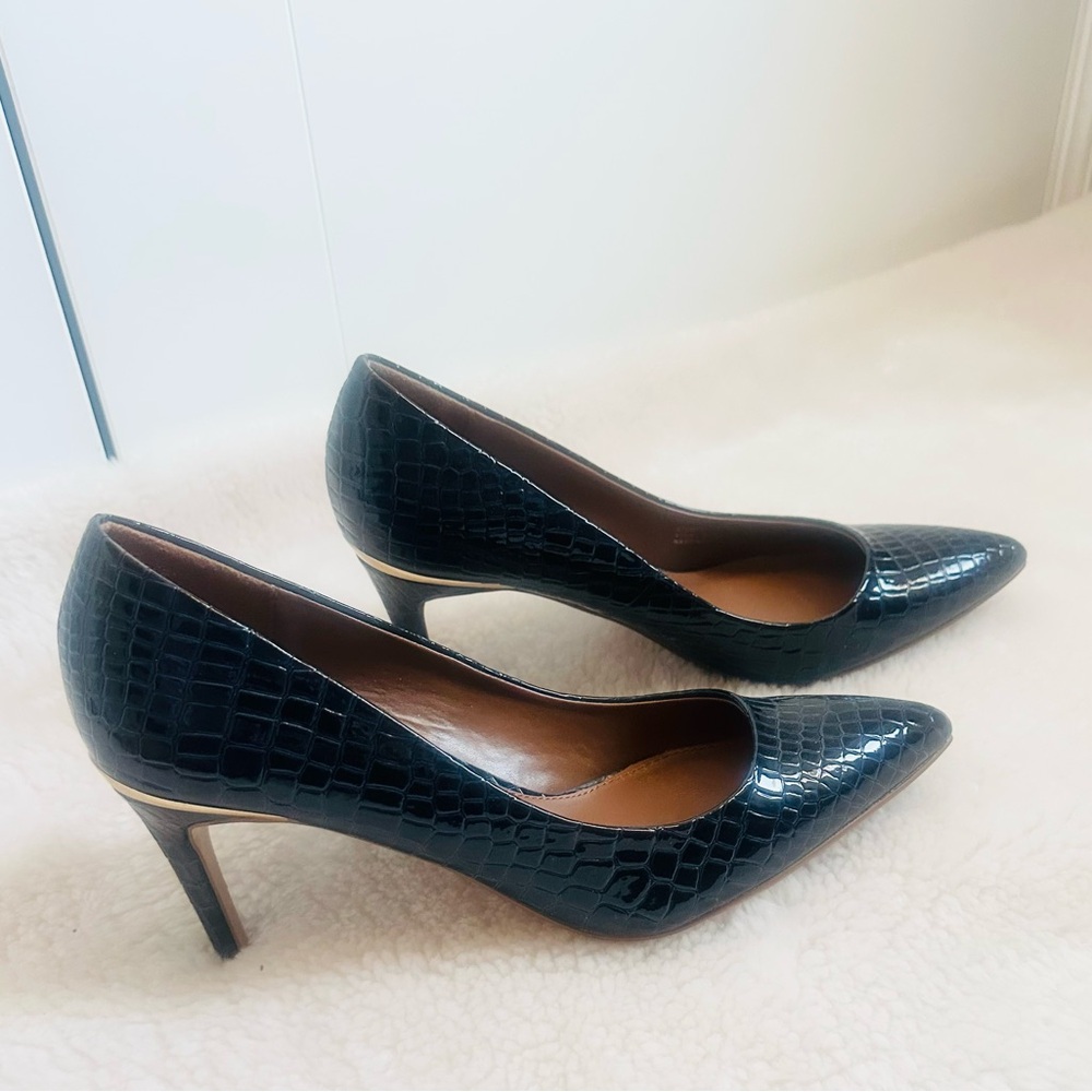 Navy Blue Croc Embossed Pumps Heels - Picture 5 of 15